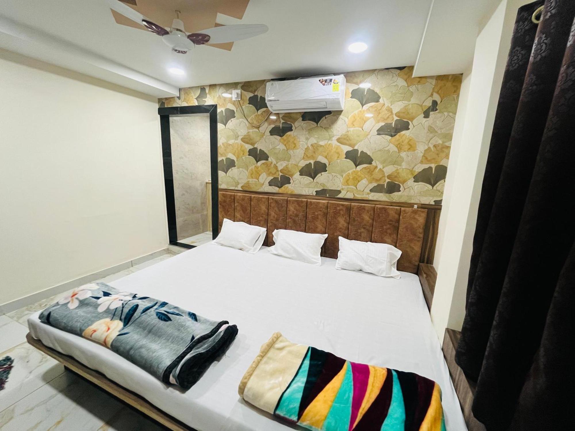 אויאיין Hotel Sk Tower מראה חיצוני תמונה